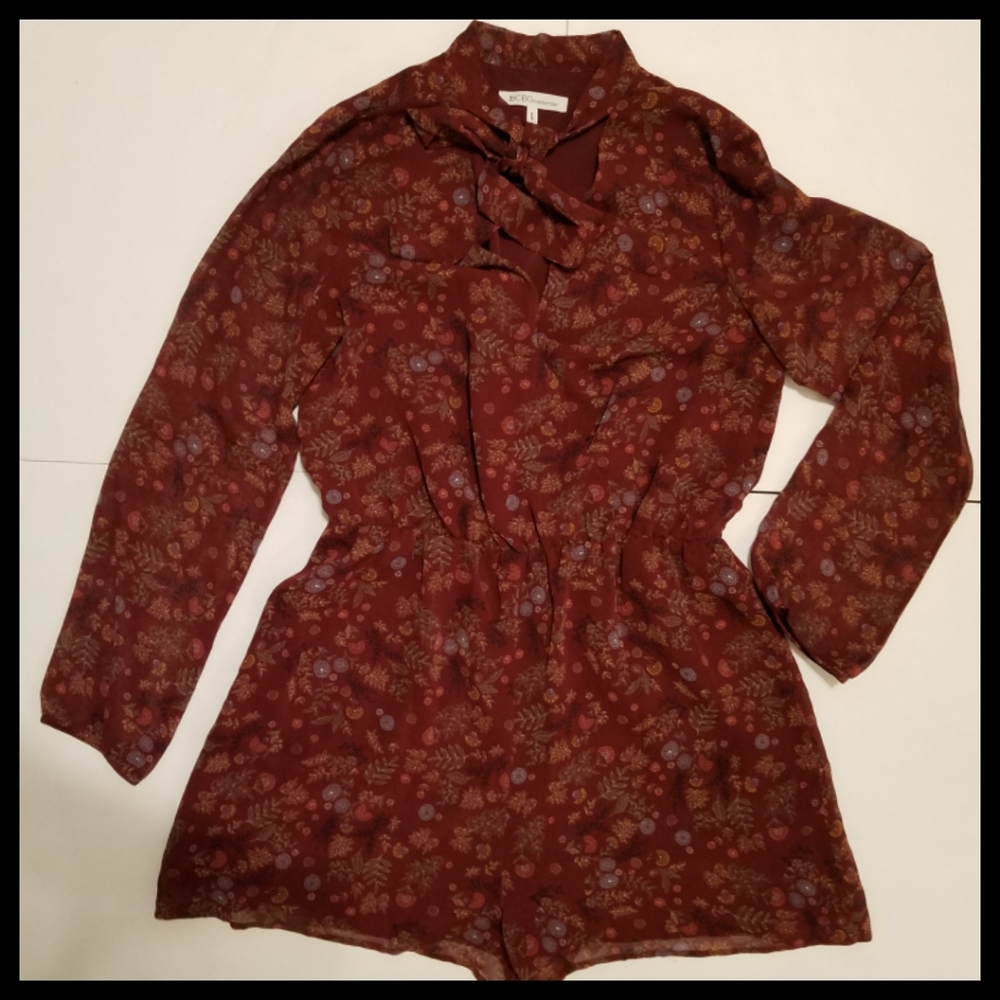 BCBGeneration maroon floral romper L
